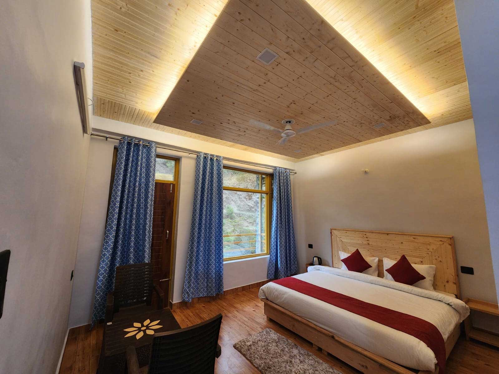 Double Room with Mountain View